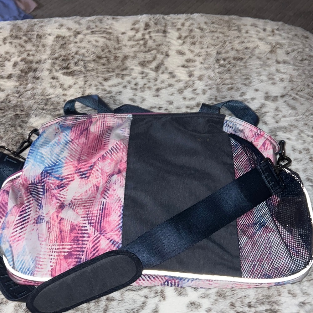 athleta small travel bag